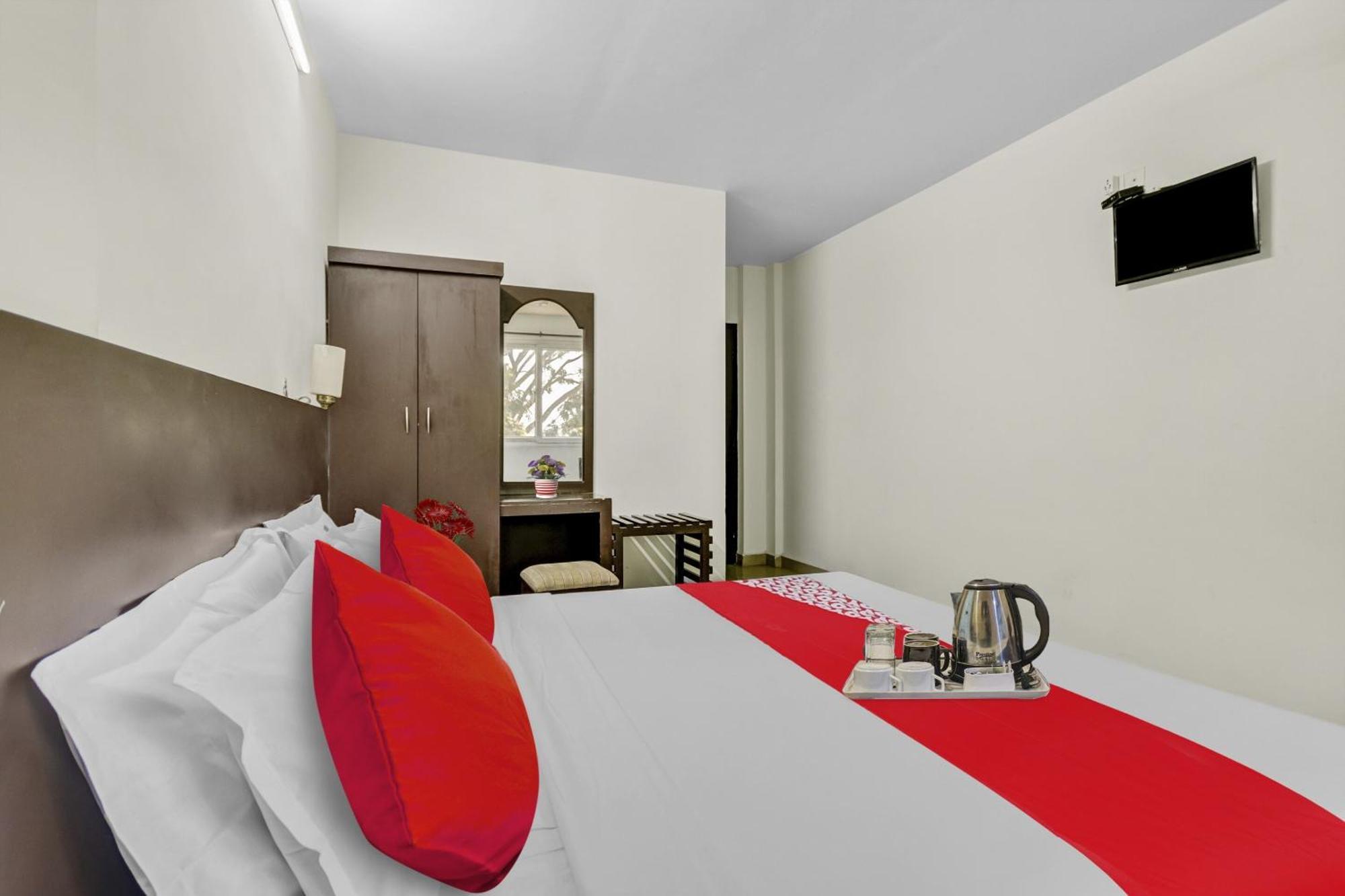 Hotel O Kalapurackal Residency Thekkady Kültér fotó