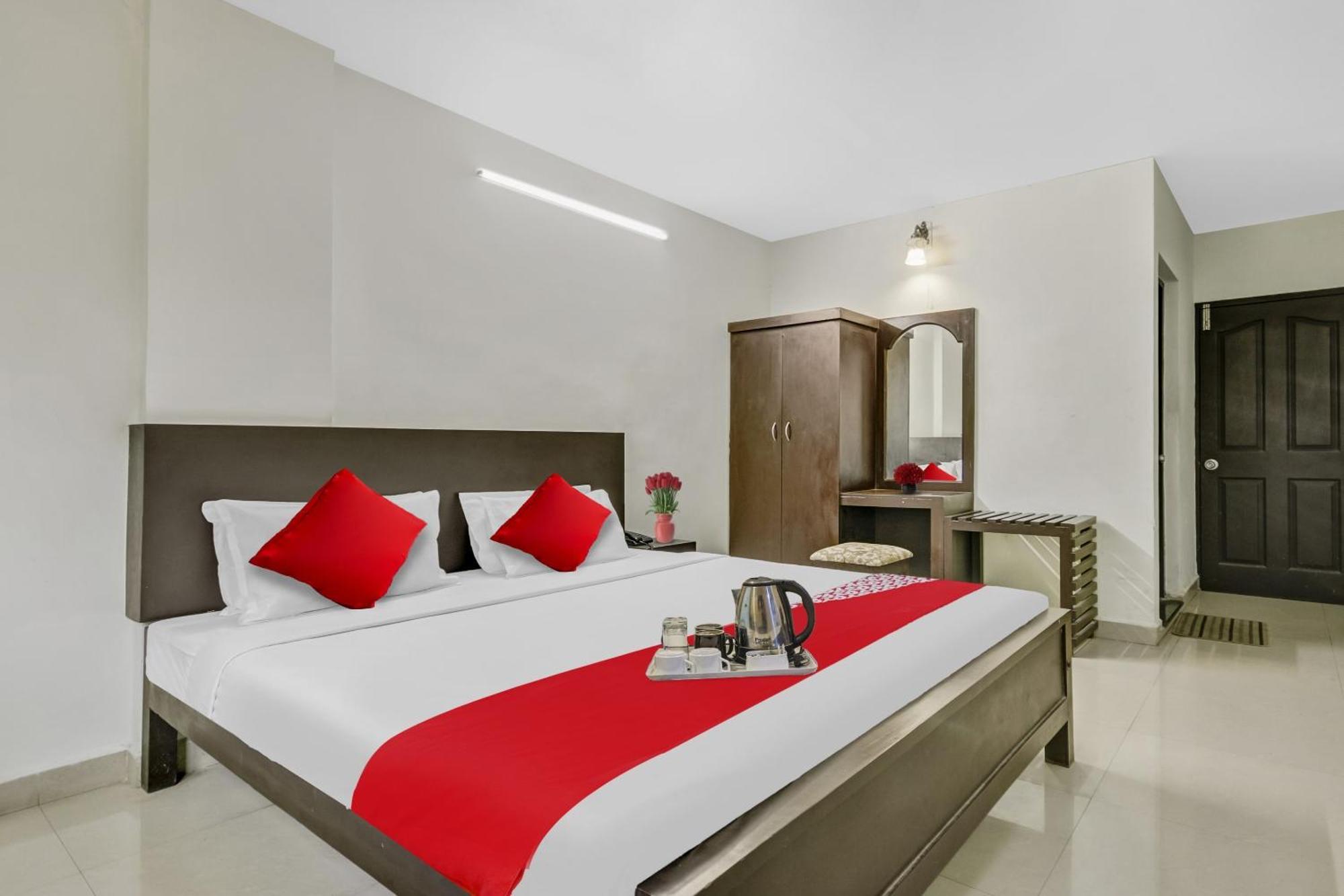 Hotel O Kalapurackal Residency Thekkady Kültér fotó